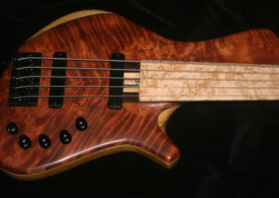 0172 Finn R Type Fretless 5/35