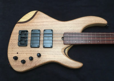 0381 RetroB Fretless 4/34