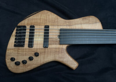 0610 Sona Fretless 6/31.5